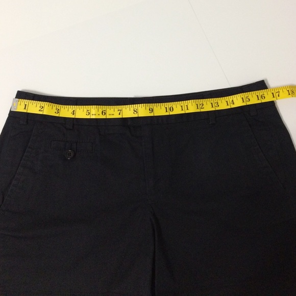 BANANA REPUBLIC Martin Fit Black Shorts | Size 6 - Picture 8 of 11